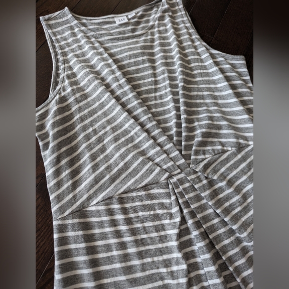 Gap Knit striped drape twist-front grey and white dress - Picture 3 of 5